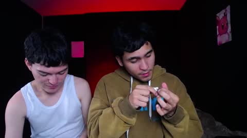 Snapshot of chriss_wg_ chatting on 10.04.25 Christian Wang online show from 10.04.25