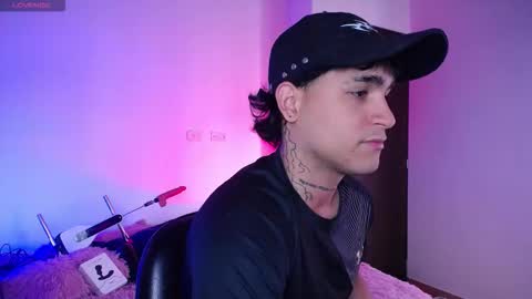 Snapshot of chriss_wg_ chatting on 10.21.25 Christian Wang online show from 10.21.25