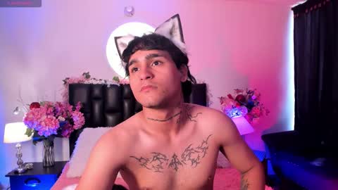 Snapshot of chriss_wg_ chatting on 11.01.25 Christian Wang online show from 11.01.25