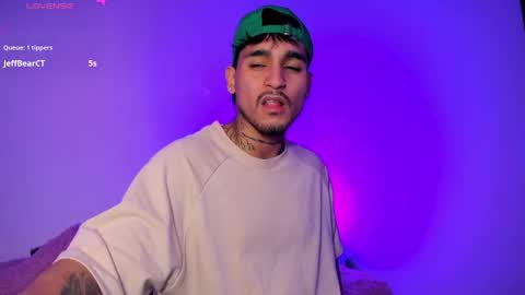 Snapshot of chriss_wg_ chatting on 12.05.25 Christian Wang online show from 12.05.25