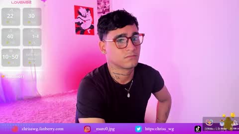 Snapshot of chriss_wg_ chatting on 01.05.26 Christian Wang online show from 01.05.26