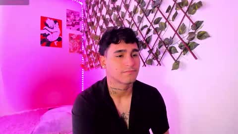 Snapshot of chriss_wg_ chatting on 01.15.26 Christian Wang online show from 01.15.26