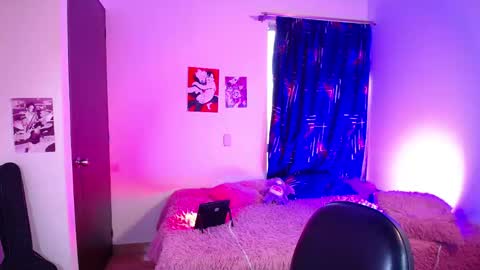 Snapshot of chriss_wg_ chatting on 03.06.26 Christian Wang online show from 03.06.26