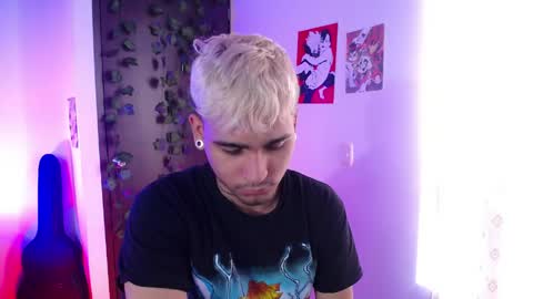 Snapshot of chriss_wg_ chatting on 03.20.26 Christian Wang online show from 03.20.26