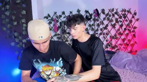 Snapshot of chriss_wg_ chatting on 03.27.26 Christian Wang online show from 03.27.26