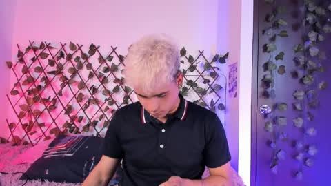 Snapshot of chriss_wg_ chatting on 04.01.26 Christian Wang online show from 04.01.26