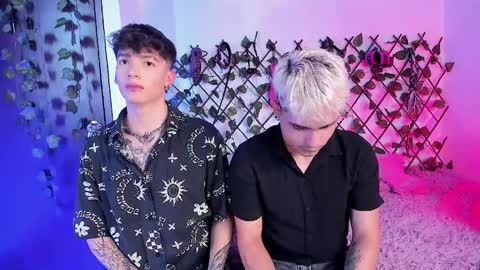 Snapshot of chriss_wg_ chatting on 04.02.26 Christian Wang online show from 04.02.26