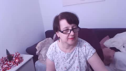 Snapshot of christarose chatting on 12.28.24 Christa online show from 12.28.24