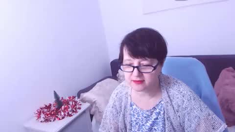 Snapshot of christarose chatting on 01.05.25 Christa online show from 01.05.25