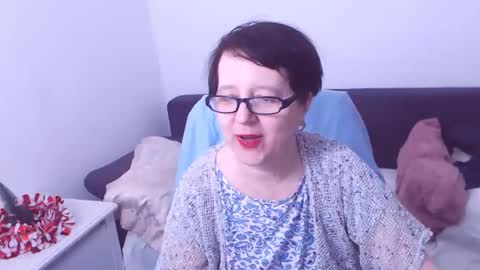 Snapshot of christarose chatting on 01.05.25 Christa online show from 01.05.25