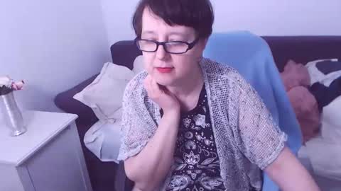 Snapshot of christarose chatting on 01.11.25 Christa online show from 01.11.25