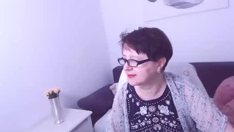 Snapshot of christarose chatting on 03.09.25 Christa online show from 03.09.25