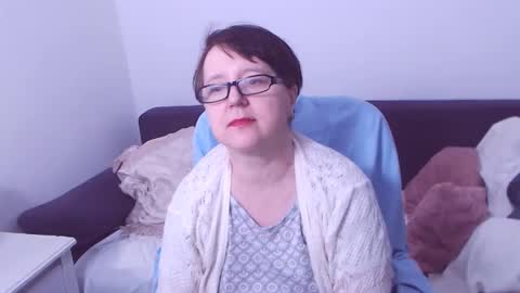 Snapshot of christarose chatting on 03.10.25 Christa online show from 03.10.25