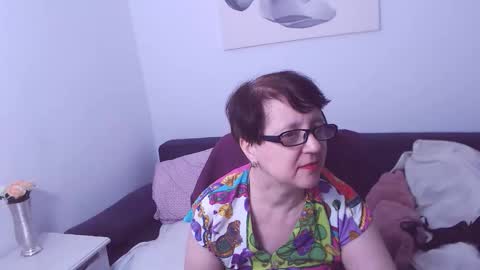 Snapshot of christarose chatting on 09.29.25 Christa online show from 09.29.25