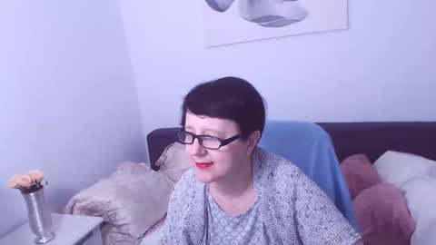 Snapshot of christarose chatting on 10.08.25 Christa online show from 10.08.25