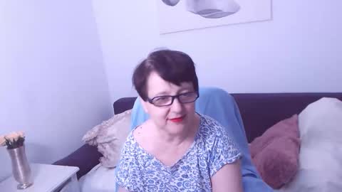 Snapshot of christarose chatting on 11.14.25 Christa online show from 11.14.25