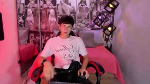 Snapshot of christian_foxx chatting on 02.21.26 Christian online show from 02.21.26