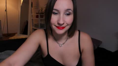 Snapshot of christina_rosse chatting on 11.23.25 christina rosse online show from 11.23.25