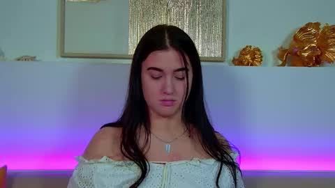 Christina online show from 11.18.25