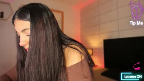 Christine  online show from 09.27.25