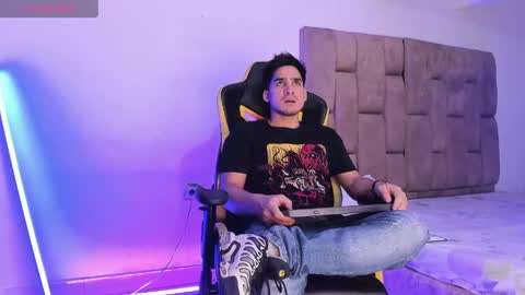 christopher online show from 04.22.26