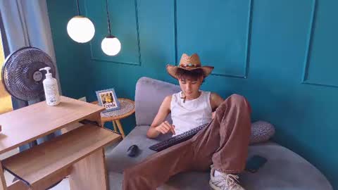 Chris online show from 08.05.26