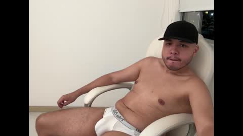 Chris online show from 12.04.24