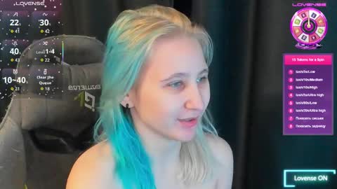 christyw3b online show from 11.16.25