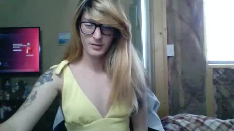 Snapshot of chrisvibess chatting on 02.22.26 chrisvibess online show from 02.22.26