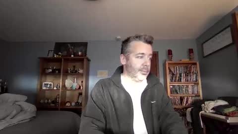 Snapshot of chrisw8121 chatting on 12.14.25 chrisw8121 online show from 12.14.25