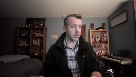 Snapshot of chrisw8121 chatting on 02.22.26 chrisw8121 online show from 02.22.26