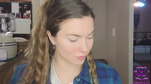 Snapshot of chroniclove chatting on 01.24.25 Marley online show from 01.24.25