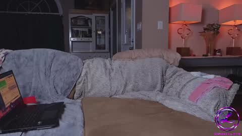 Snapshot of chroniclove chatting on 02.07.25 Marley online show from 02.07.25