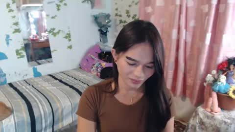 Ur Suraya22 online show from 02.20.25