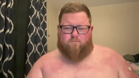 Snapshot of chubbsguy92 chatting on 12.04.25 chubbsguy92 online show from 12.04.25