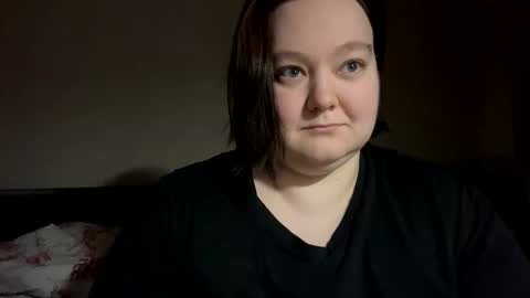 Snapshot of chubby__katie_ chatting on 10.26.25 Kat online show from 10.26.25