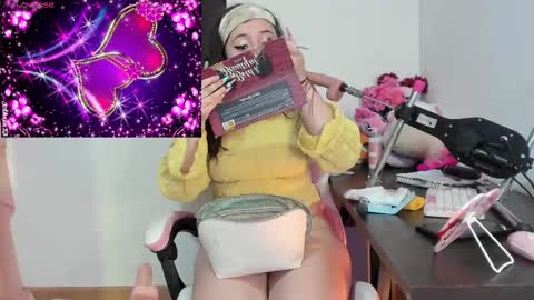 Vanesa online show from 10.21.25