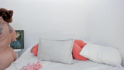 Mia online show from 03.30.26