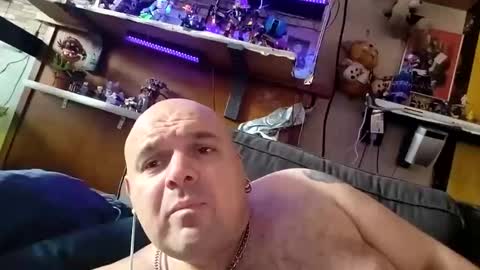 chubbyman43 online show from 05.18.26