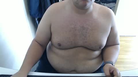 Snapshot of chubbyvix chatting on 09.09.25 AstorYvr online show from 09.09.25