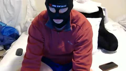 Snapshot of chuck5566 chatting on 12.21.25 chuck5566 online show from 12.21.25