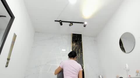 ...   ... online show from 01.11.26