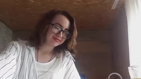 Snapshot of cicelyphaup chatting on 06.15.26 Olivia online show from 06.15.26
