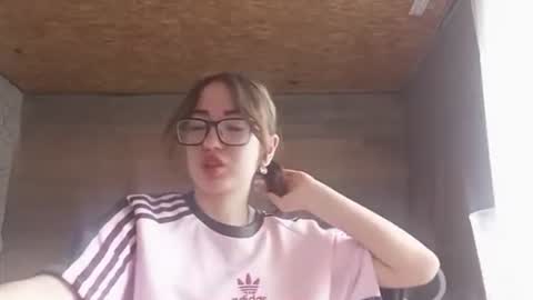 Snapshot of cicelyphaup chatting on 06.19.26 Olivia online show from 06.19.26