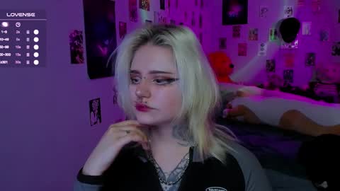 Snapshot of cigaretteduringsex chatting on 12.01.25 Helen and Teya online show from 12.01.25