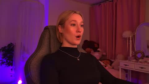 Cin Bellamy online show from 02.06.26