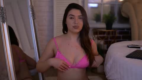 Snapshot of cindycruse chatting on 02.15.26 Cindy online show from 02.15.26