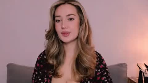 Snapshot of cindyprettywomen chatting on 11.07.25 cindyprettywomen online show from 11.07.25