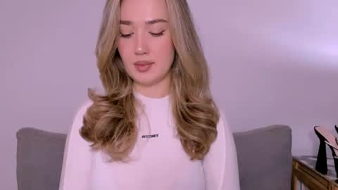 Snapshot of cindyprettywomen chatting on 12.04.25 cindyprettywomen online show from 12.04.25