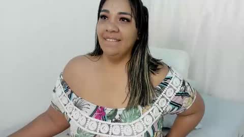 Snapshot of cinnamon_skin01 chatting on 02.27.26 Nailha online show from 02.27.26